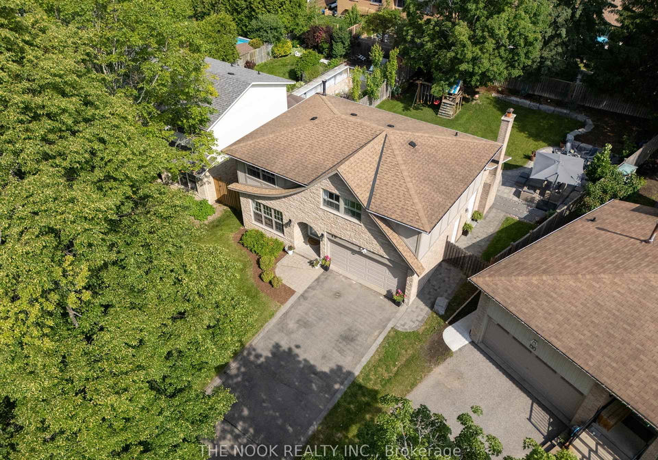 40-calder-crescent-whitby-ontario-e12234664