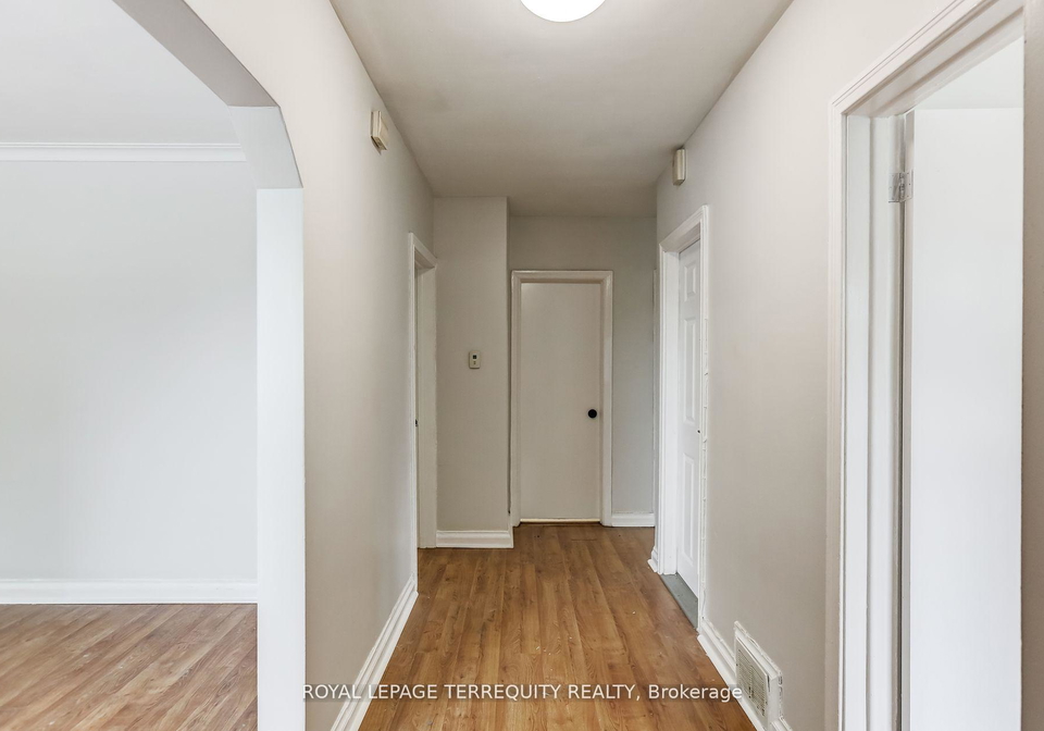 2563-kingston-road-scarborough-ontario-e12234776
