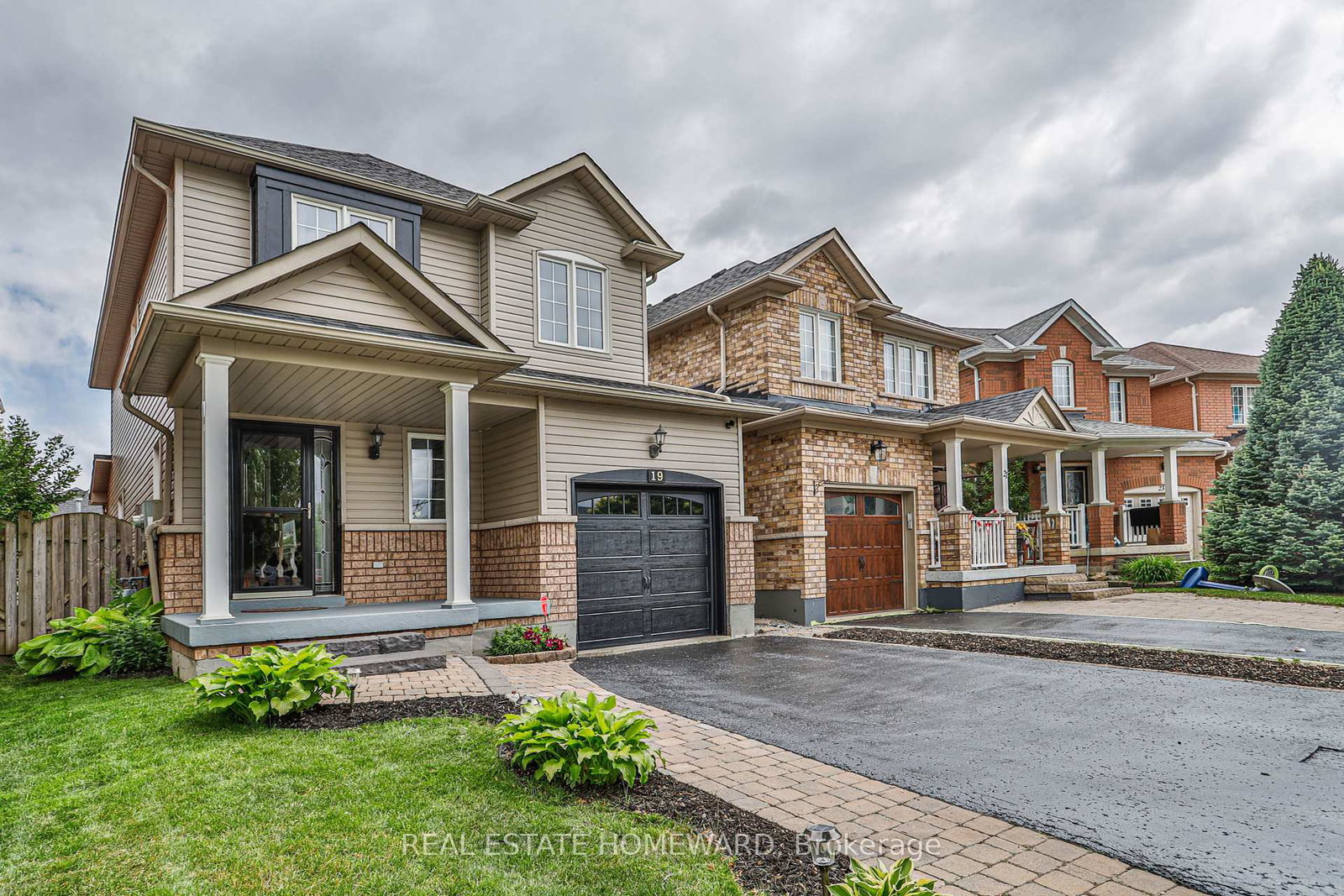 19-rampart-crescent-whitby-ontario-e12235205