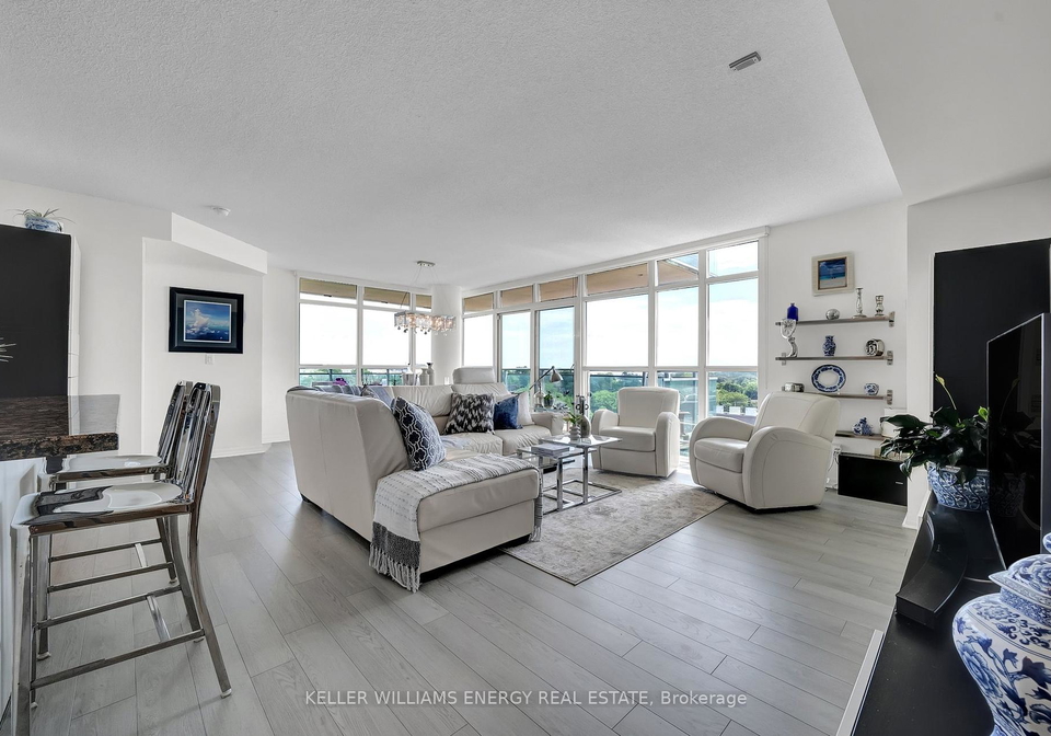 1600-charles-street-whitby-ontario-e12235378