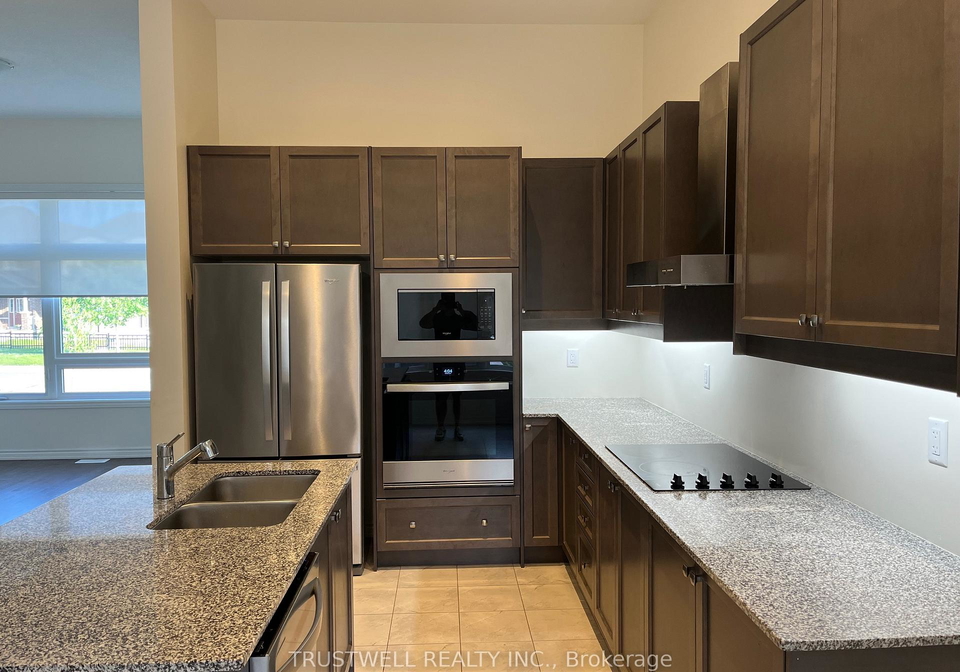 79-mountainside-crescent-whitby-ontario-e12235733