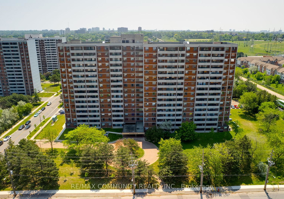 301-prudential-drive-scarborough-ontario-e12236679
