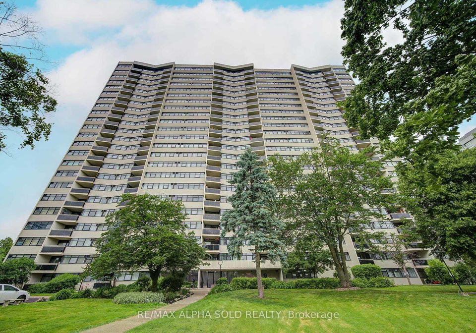 100-echo-point-place-scarborough-ontario-e12237287