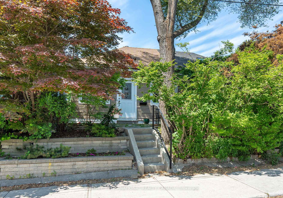 692-woodbine-avenue-toronto-ontario-e12237424