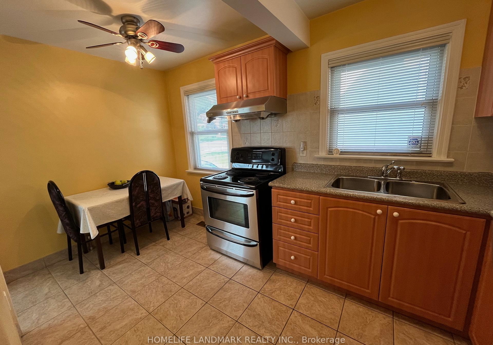 19-southmead-road-scarborough-ontario-e12237441