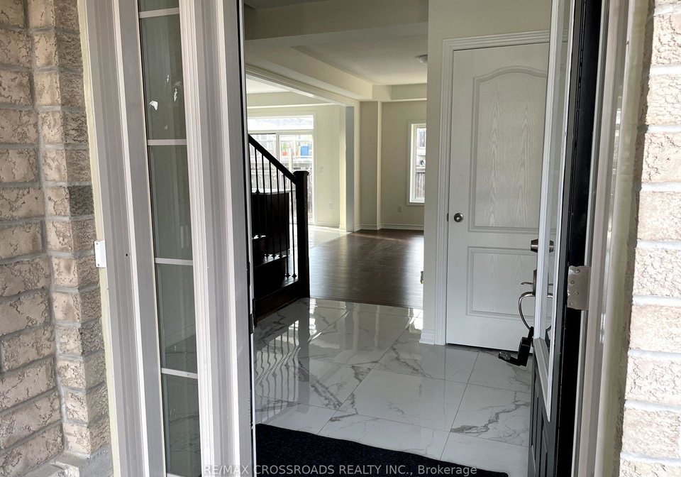 38-jack-potts-way-clarington-ontario-e12237466