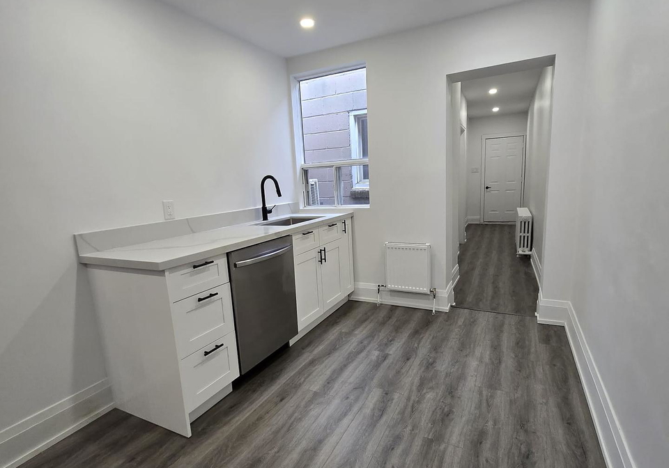 146-oconnor-drive-east-york-ontario-e12237597
