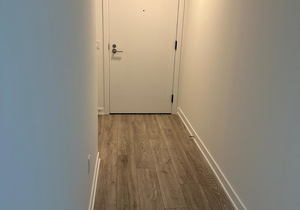 1614d-charles-street-n-whitby-ontario-e12237907