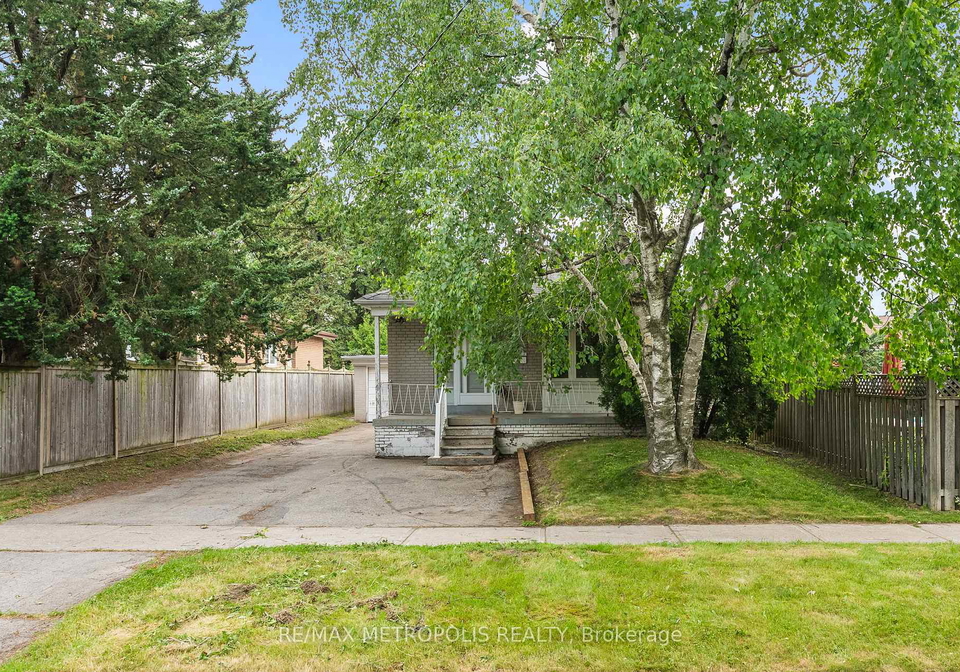 154-fitzgibbon-avenue-scarborough-ontario-e12237948
