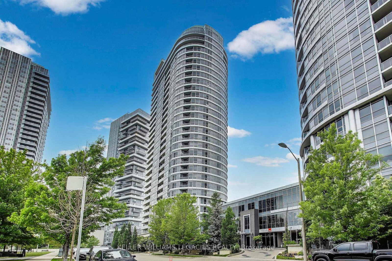 181-village-green-square-scarborough-ontario-e12238325