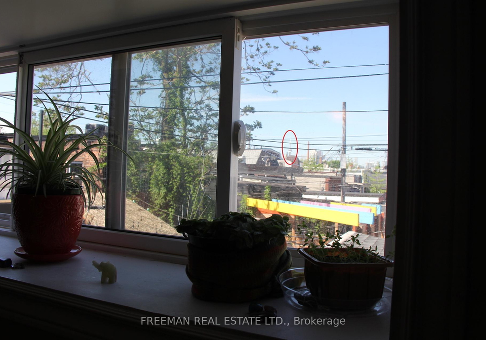 1060-gerrard-street-e-toronto-ontario-e12238435