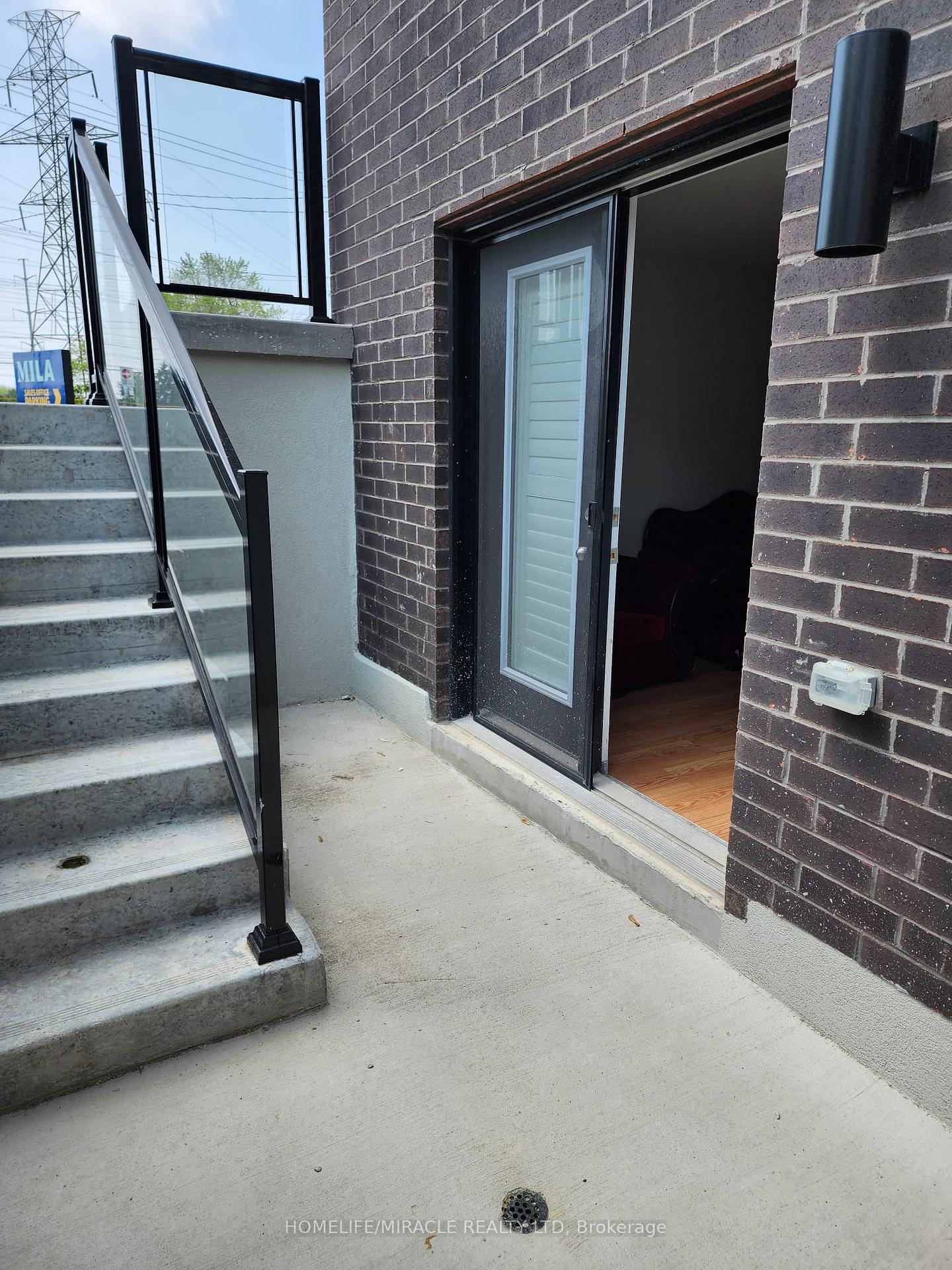 25-danielle-moore-circle-n-scarborough-ontario-e12238623