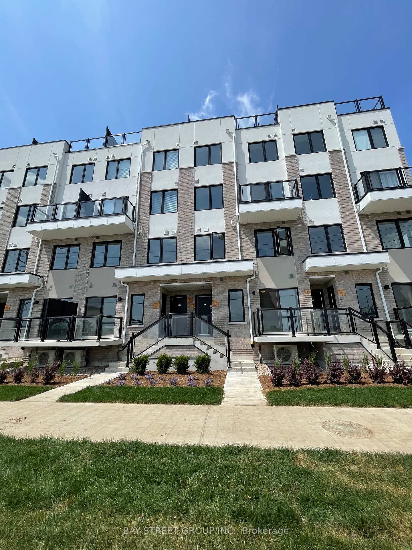 1695-dersan-street-pickering-ontario-e12239156