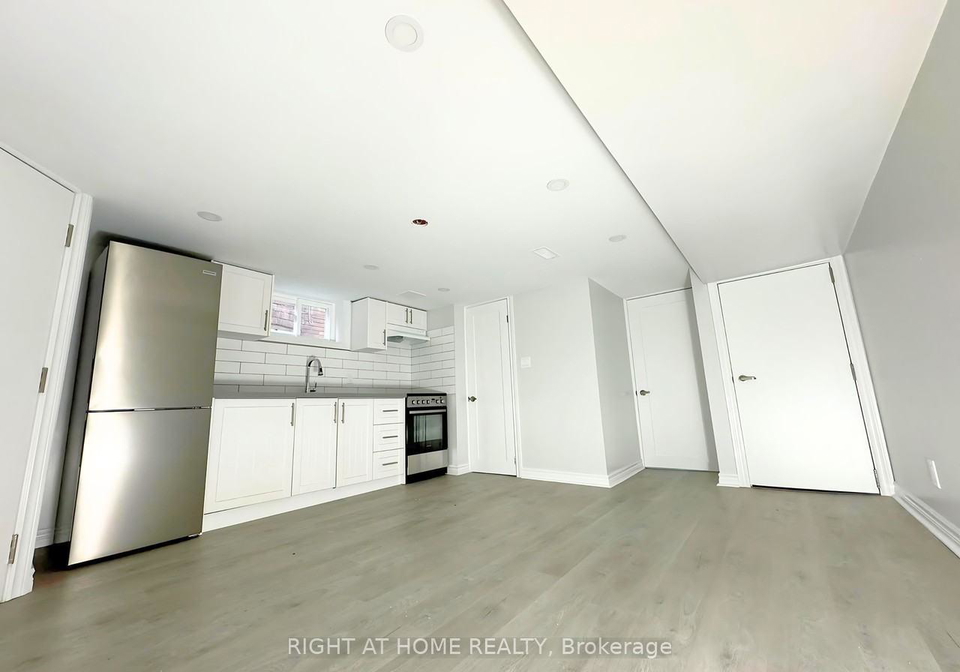 68-woodington-avenue-east-york-ontario-e12239324