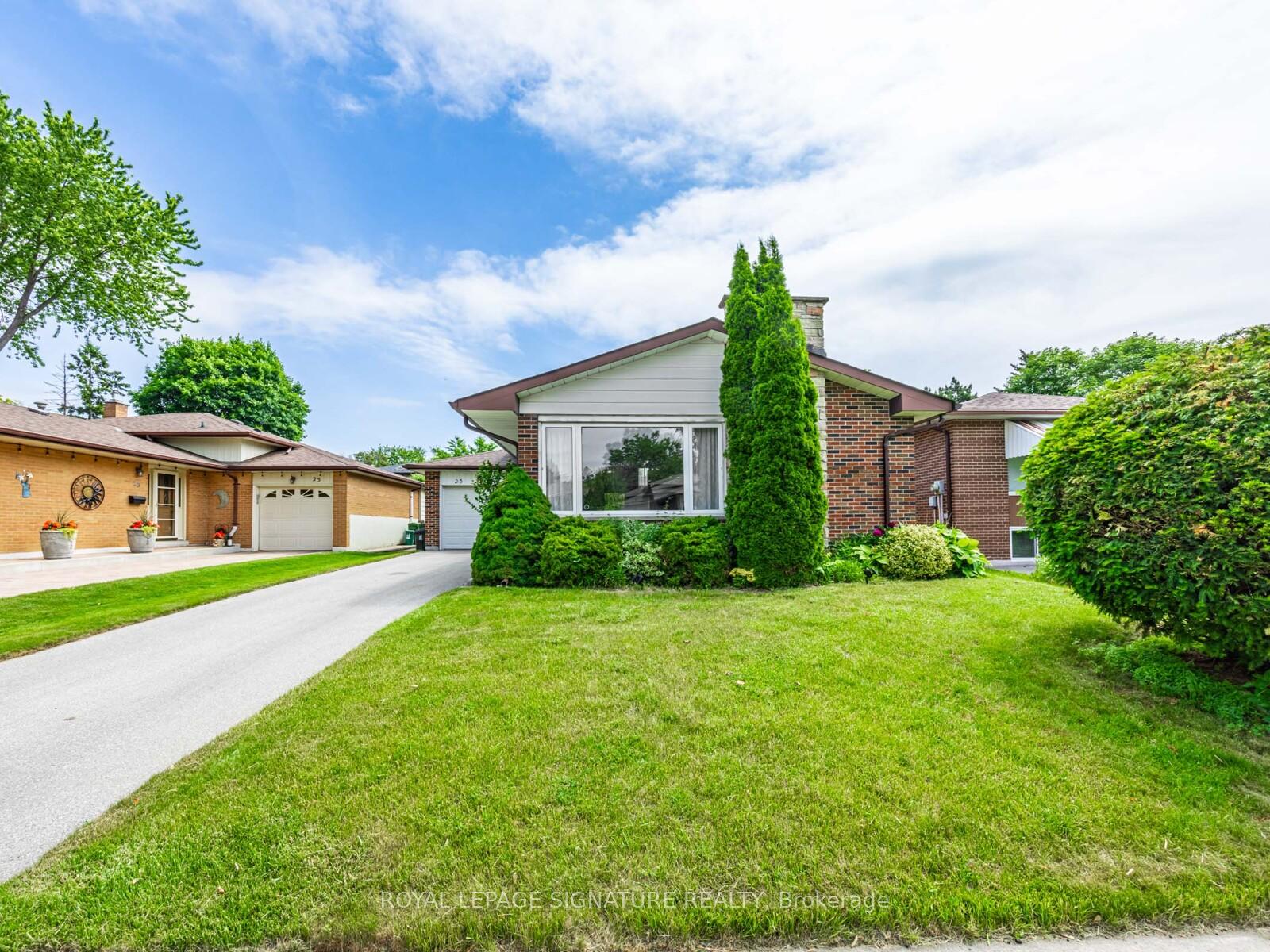 23-rainier-square-scarborough-ontario-e12239674