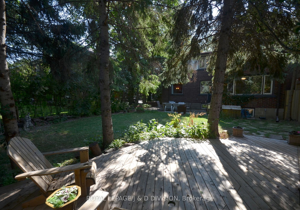 18-beechwood-crescent-east-york-ontario-e12241358