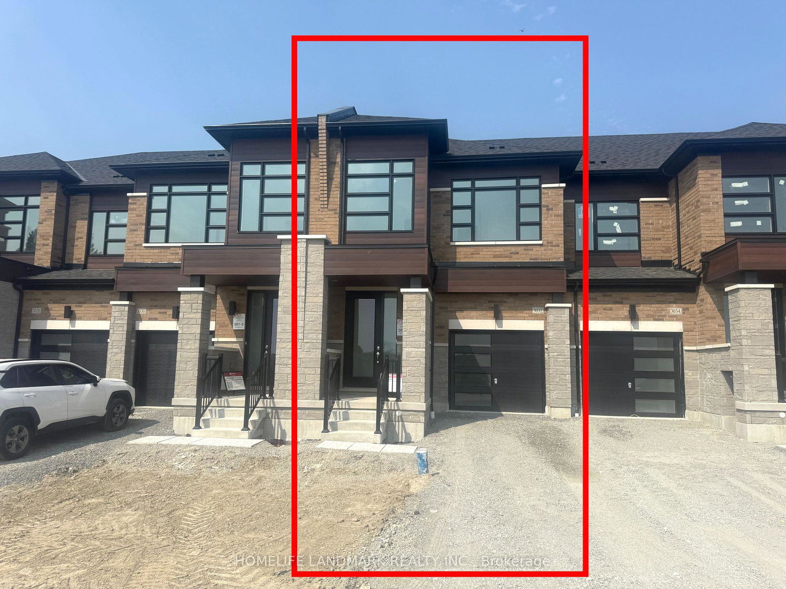 3032-sideline-16-pickering-ontario-e12241373