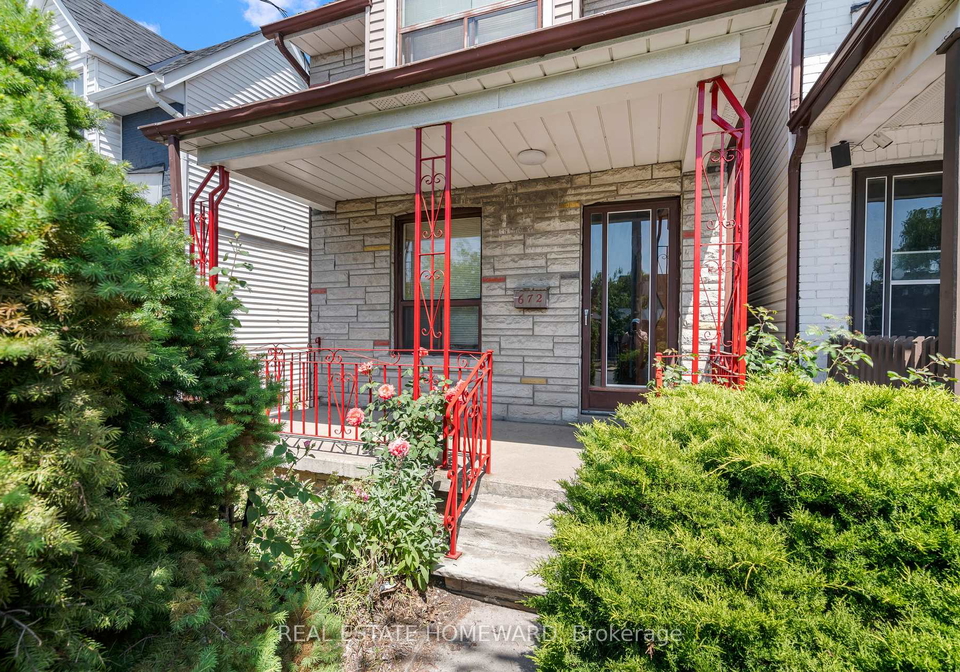 672-strathmore-boulevard-east-york-ontario-e12241434