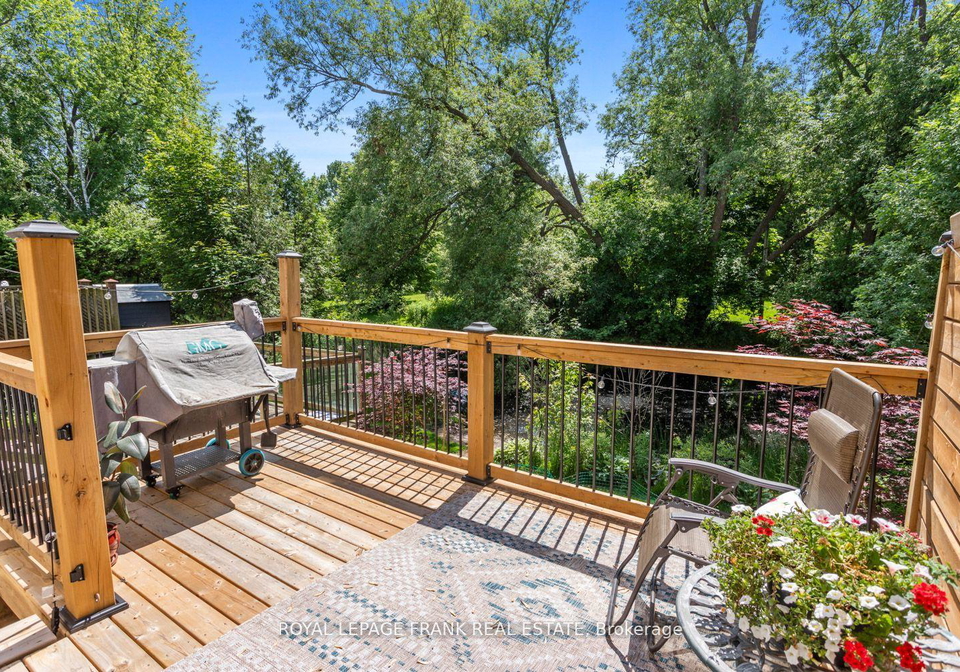 88-richfield-square-clarington-ontario-e12241592