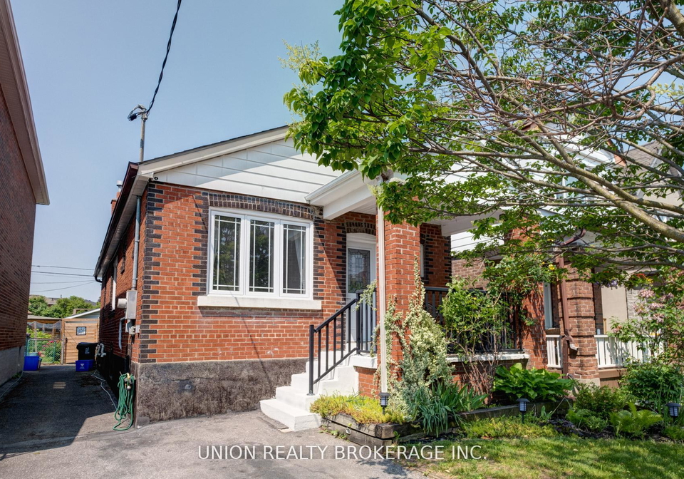 316-westlake-avenue-east-york-ontario-e12242411