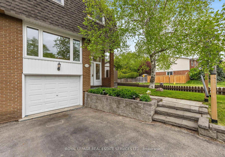 426-camelot-court-oshawa-ontario-e12242940