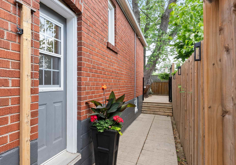 3-ivorwood-crescent-scarborough-ontario-e12243030