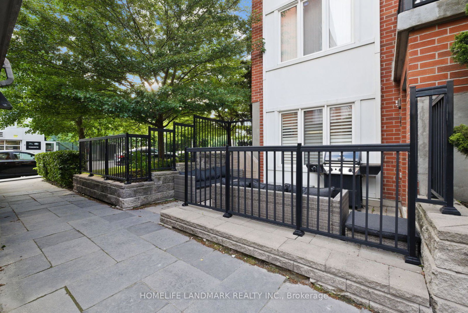 2-kay-macpherson-lane-toronto-ontario-e12243540