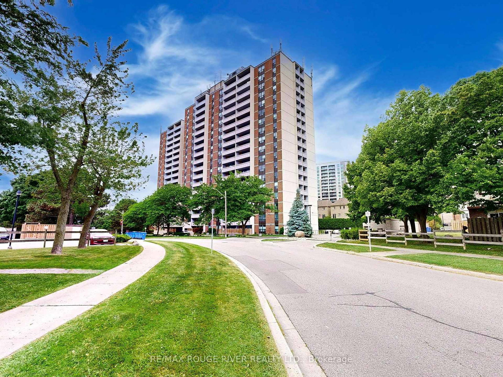 1210-radom-street-pickering-ontario-e12244046