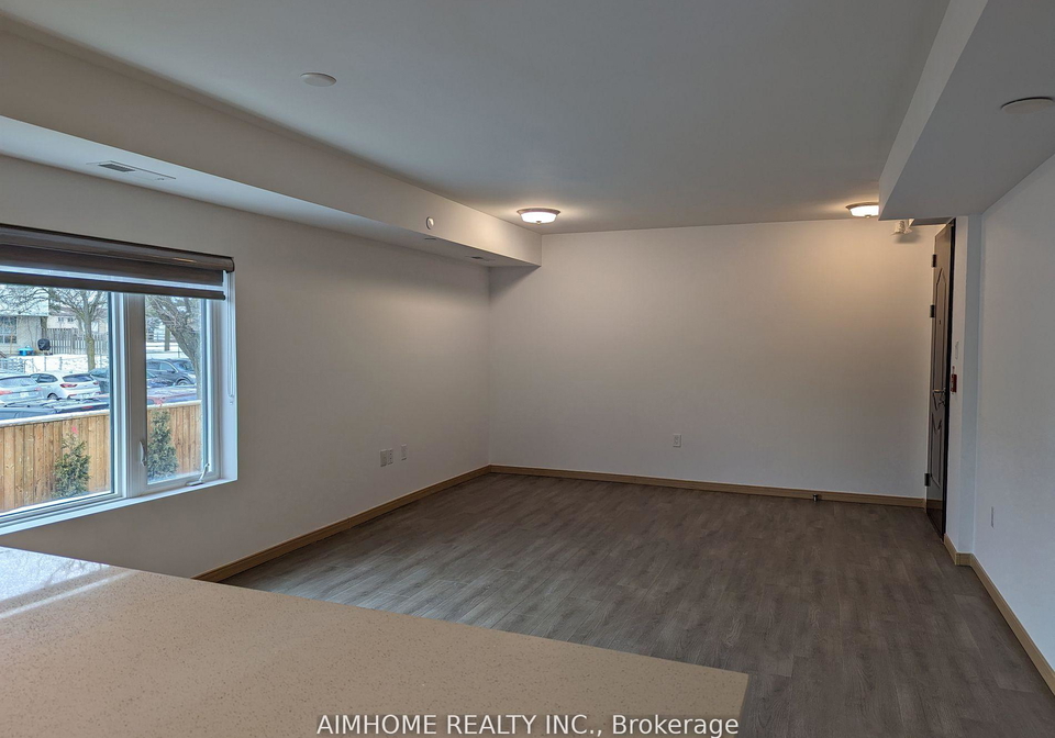 60-morecambe-gate-scarborough-ontario-e12245270
