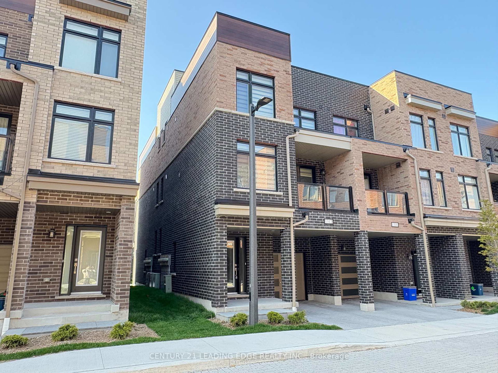 1865-parkway-s-pickering-ontario-e12245495