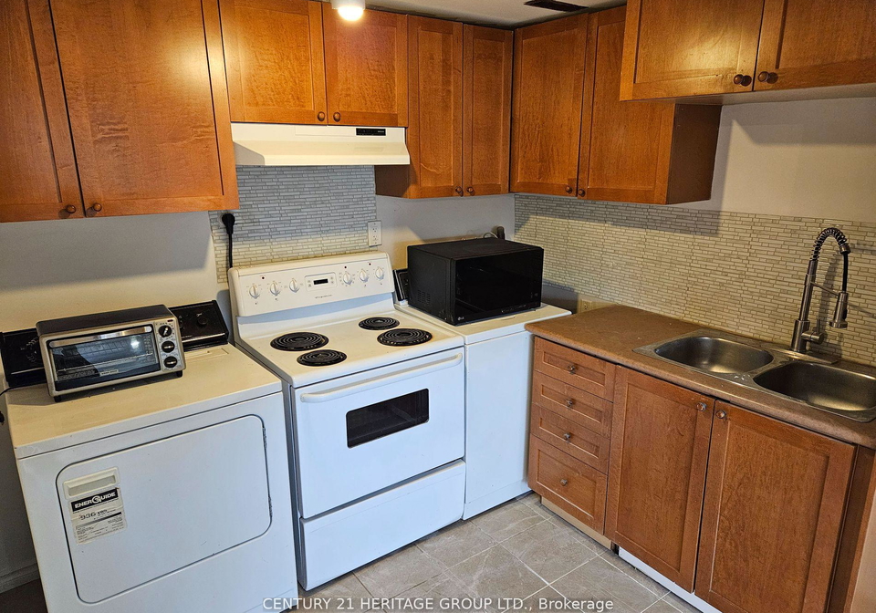 6-dingley-court-ajax-ontario-e12245716