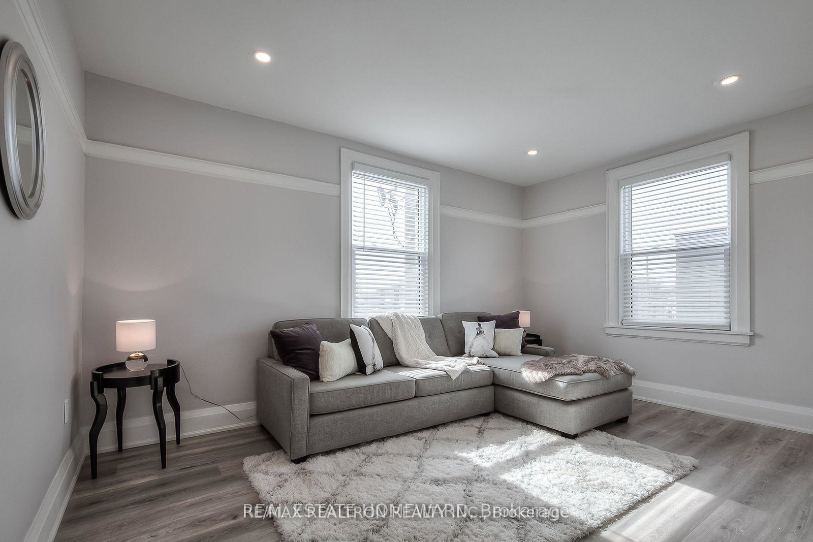 1492-dundas-street-e-toronto-ontario-e12245849