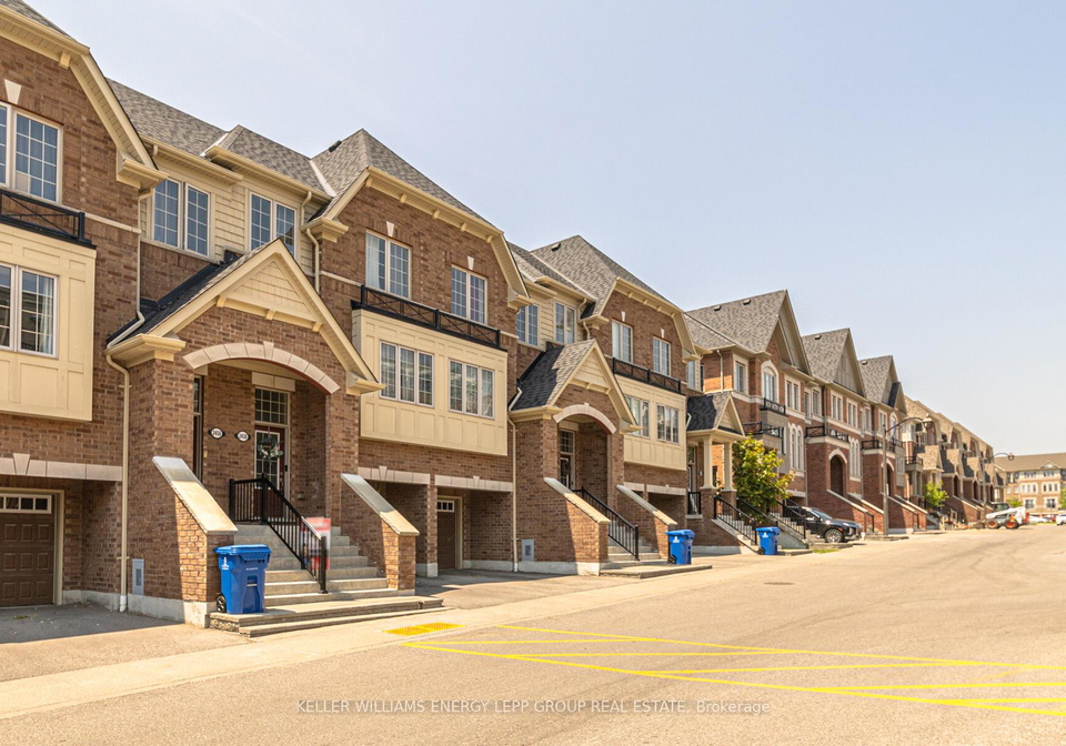 2458-bromus-path-oshawa-ontario-e12246353