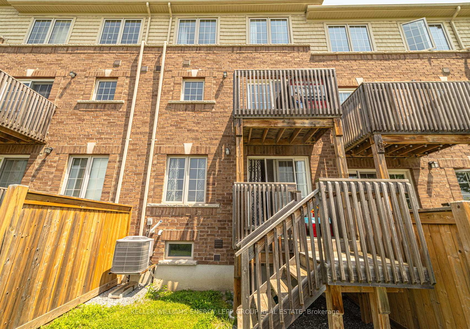 2458-bromus-path-oshawa-ontario-e12246353