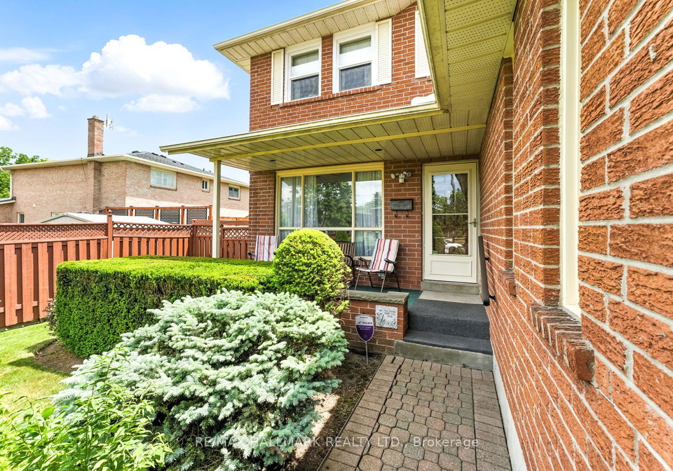 23-blue-anchor-trail-scarborough-ontario-e12246557