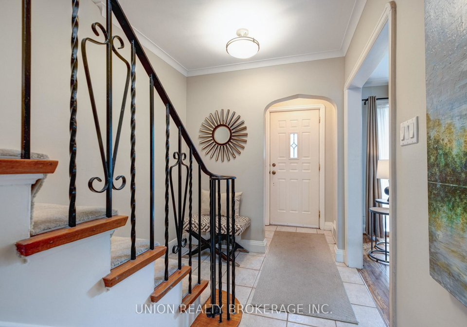 16-fallingbrook-road-scarborough-ontario-e12246895