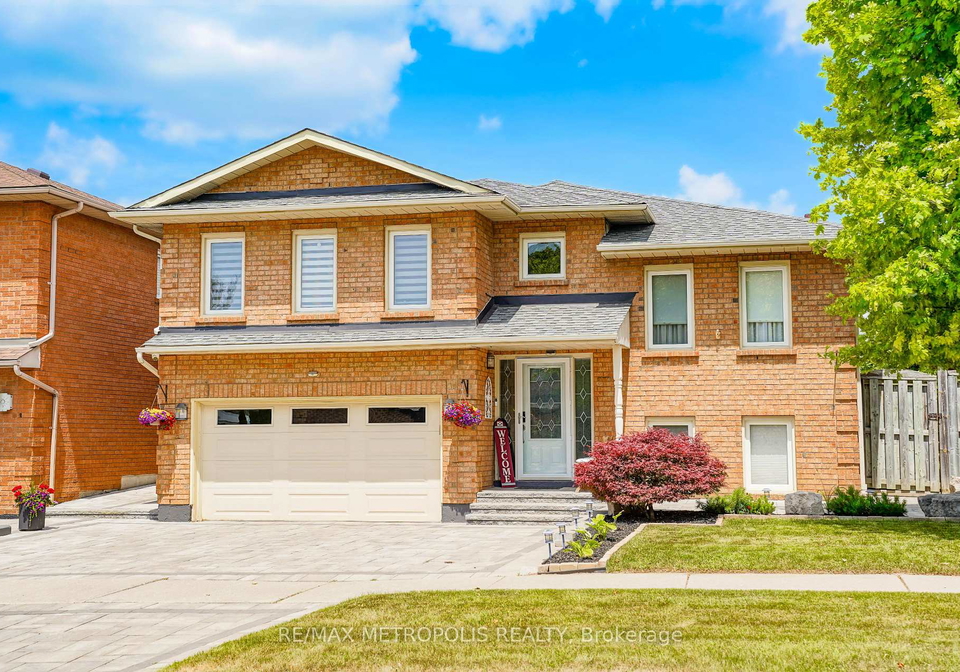 26-limestone-crescent-whitby-ontario-e12246967