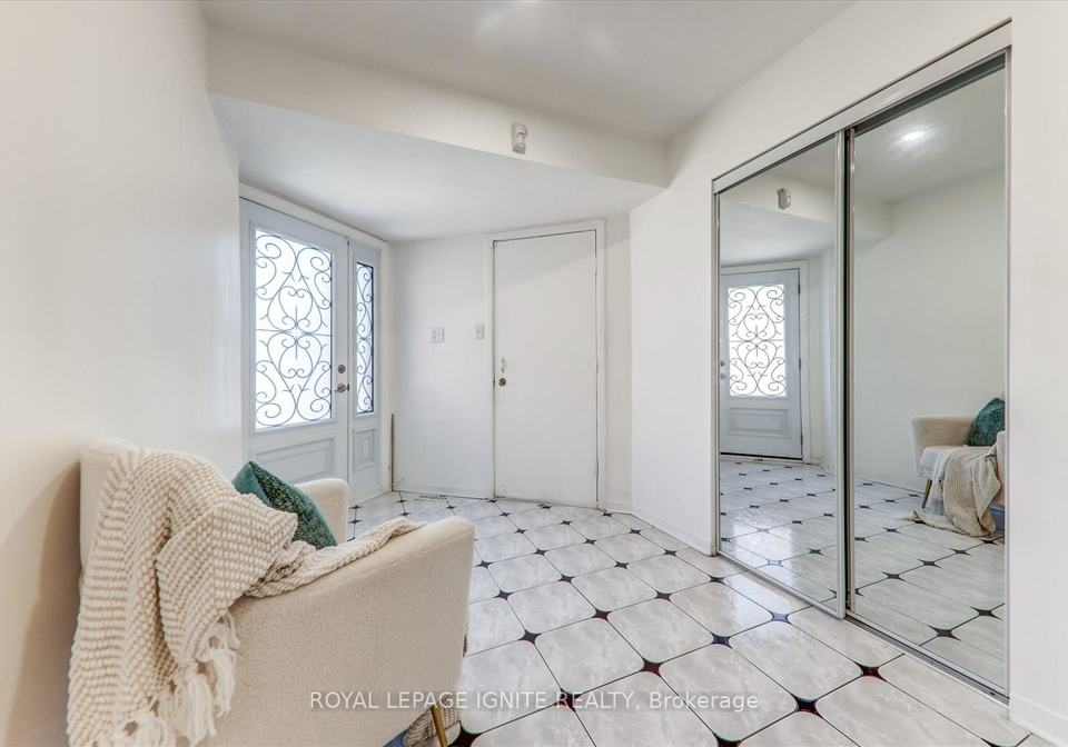 7-halfway-avenue-scarborough-ontario-e12247367