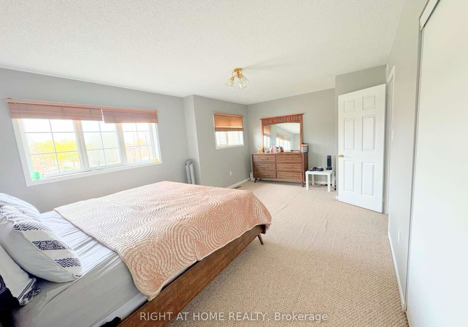 65-candlebrook-drive-s-whitby-ontario-e12247435