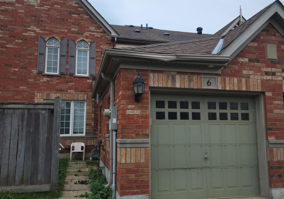 6-hinchcliff-gate-ajax-ontario-e12248538