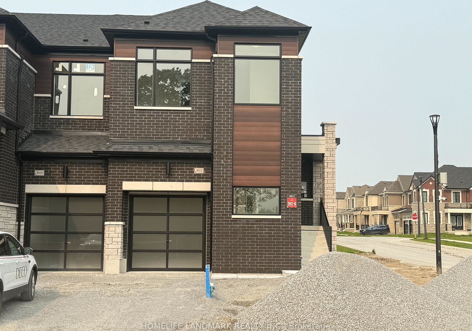 3022-sideline-16-pickering-ontario-e12249073