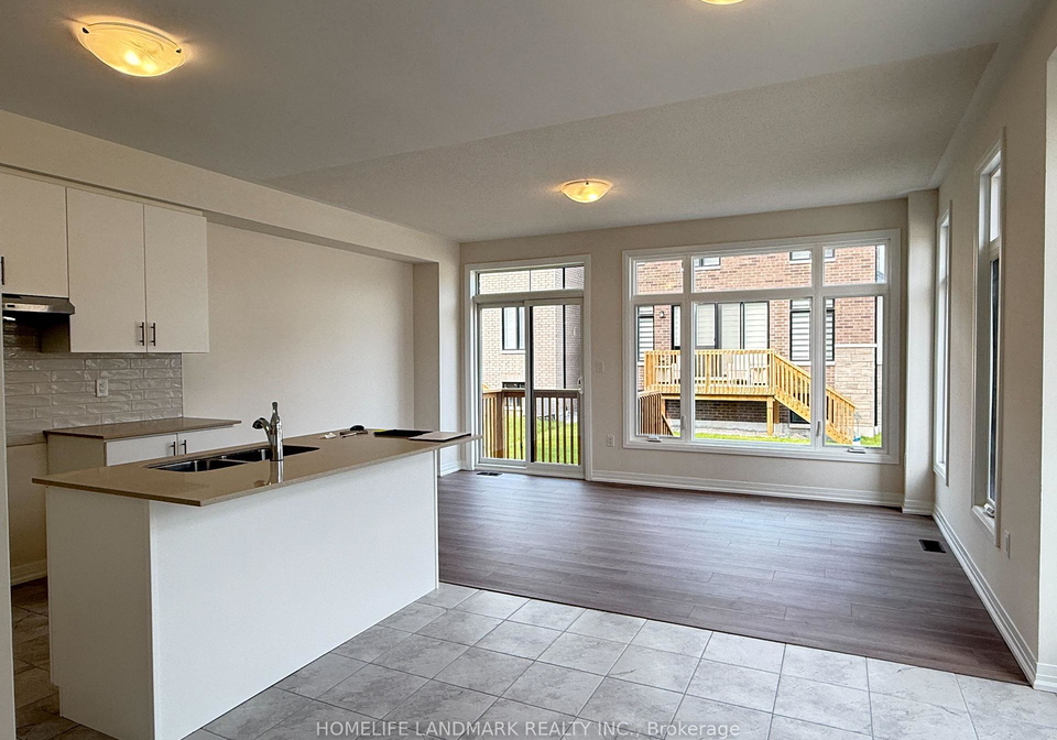 3022-sideline-16-pickering-ontario-e12249073