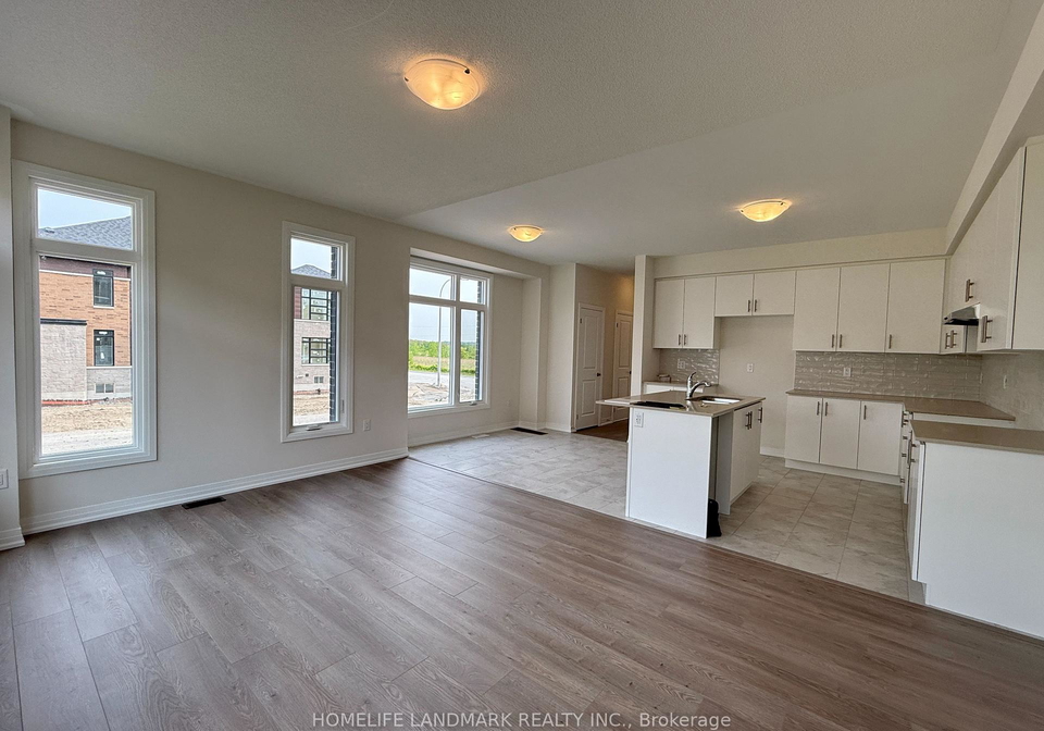 3022-sideline-16-pickering-ontario-e12249073