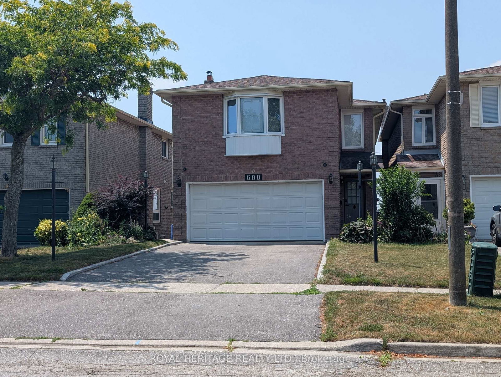 600-creekview-circle-pickering-ontario-e12249399