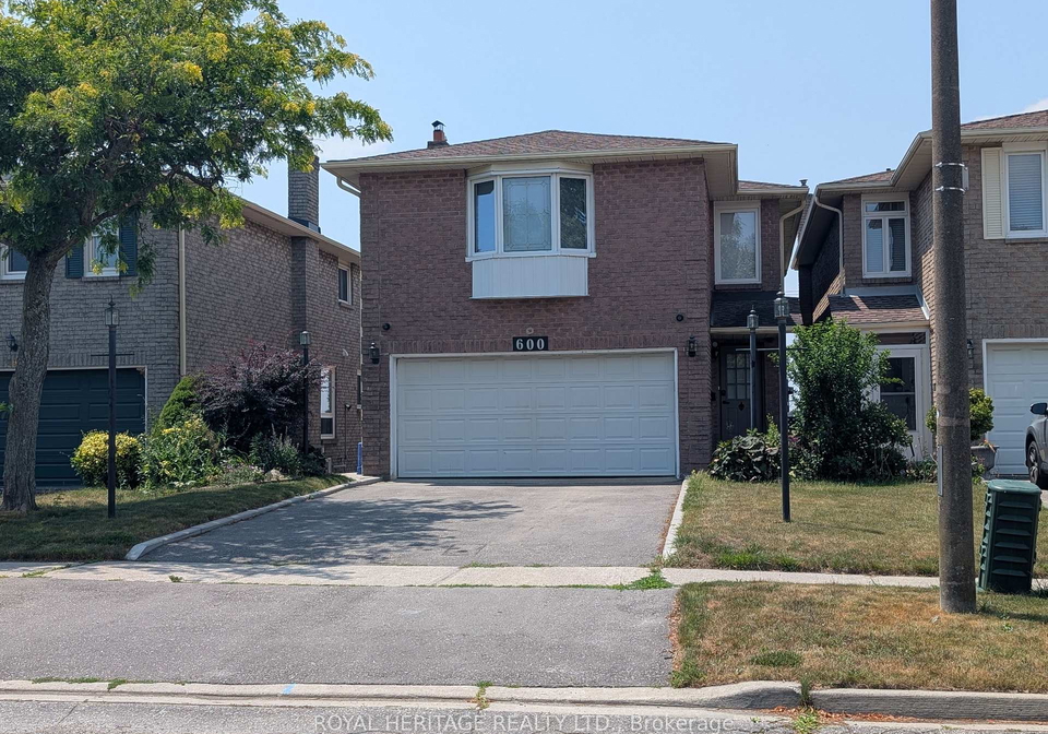 600-creekview-circle-pickering-ontario-e12249399