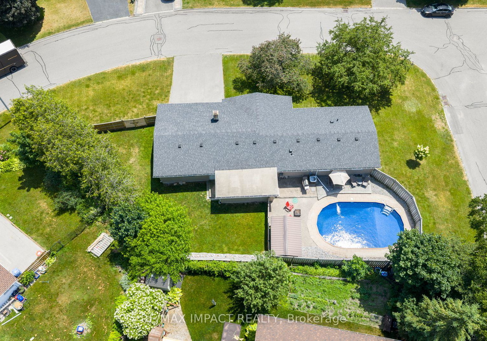 61-peters-pike-clarington-ontario-e12249932