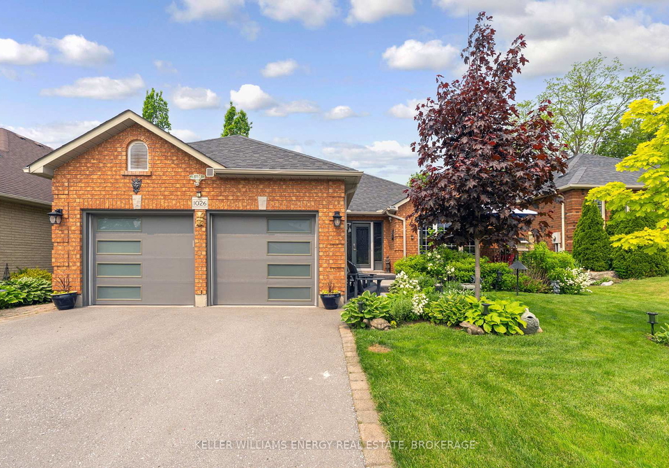 1026-stone-cottage-crescent-oshawa-ontario-e12250434
