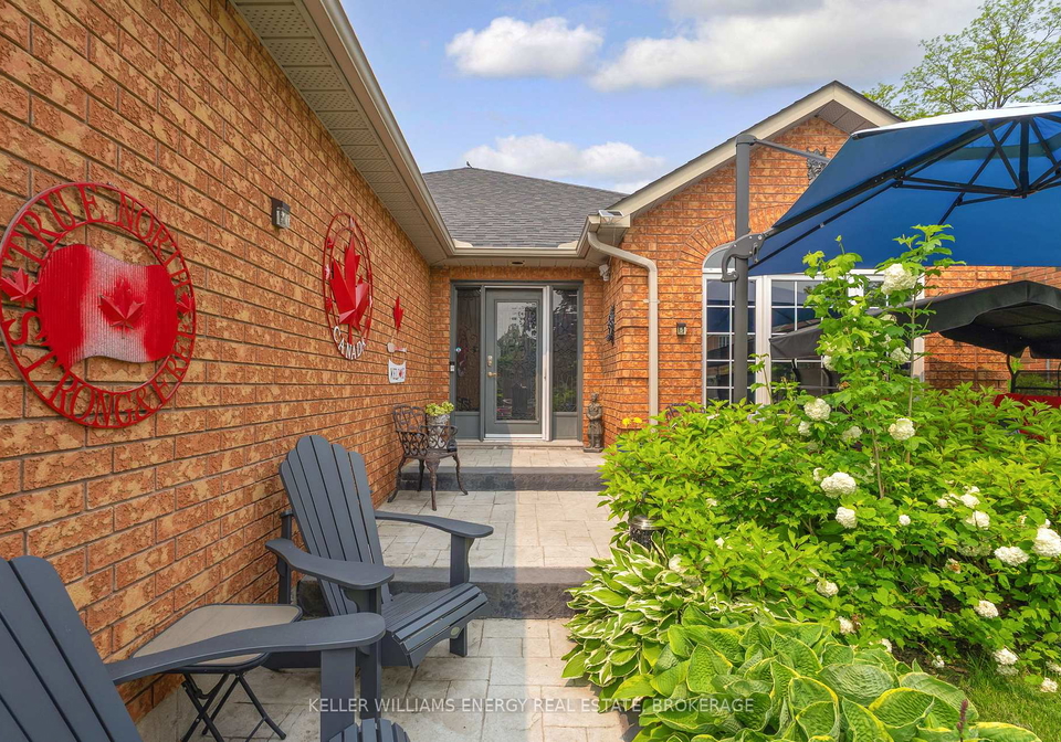 1026-stone-cottage-crescent-oshawa-ontario-e12250434