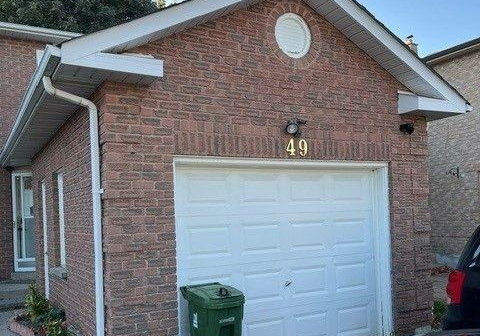 49-halfmoon-square-scarborough-ontario-e12250806