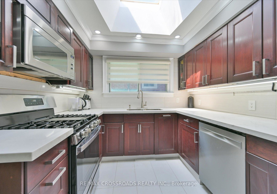 2-eastpark-boulevard-scarborough-ontario-e12251247